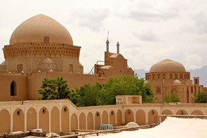 مدرسه ضیائیه یا زندان اسکندر